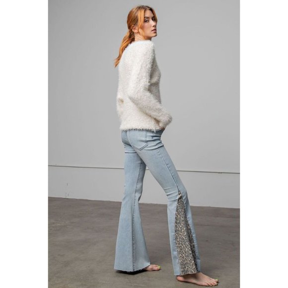 easel Jeans Easel Lt Denim Animal Print Mix Bell Bottom Washed Soft